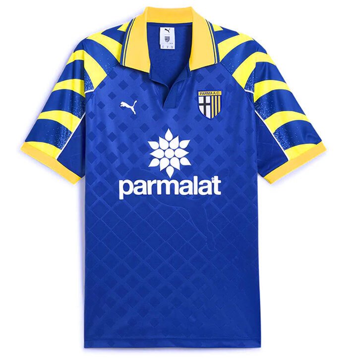 パルマが90年代ユニフォームをリメイク！胸のParmalatロゴも復活です