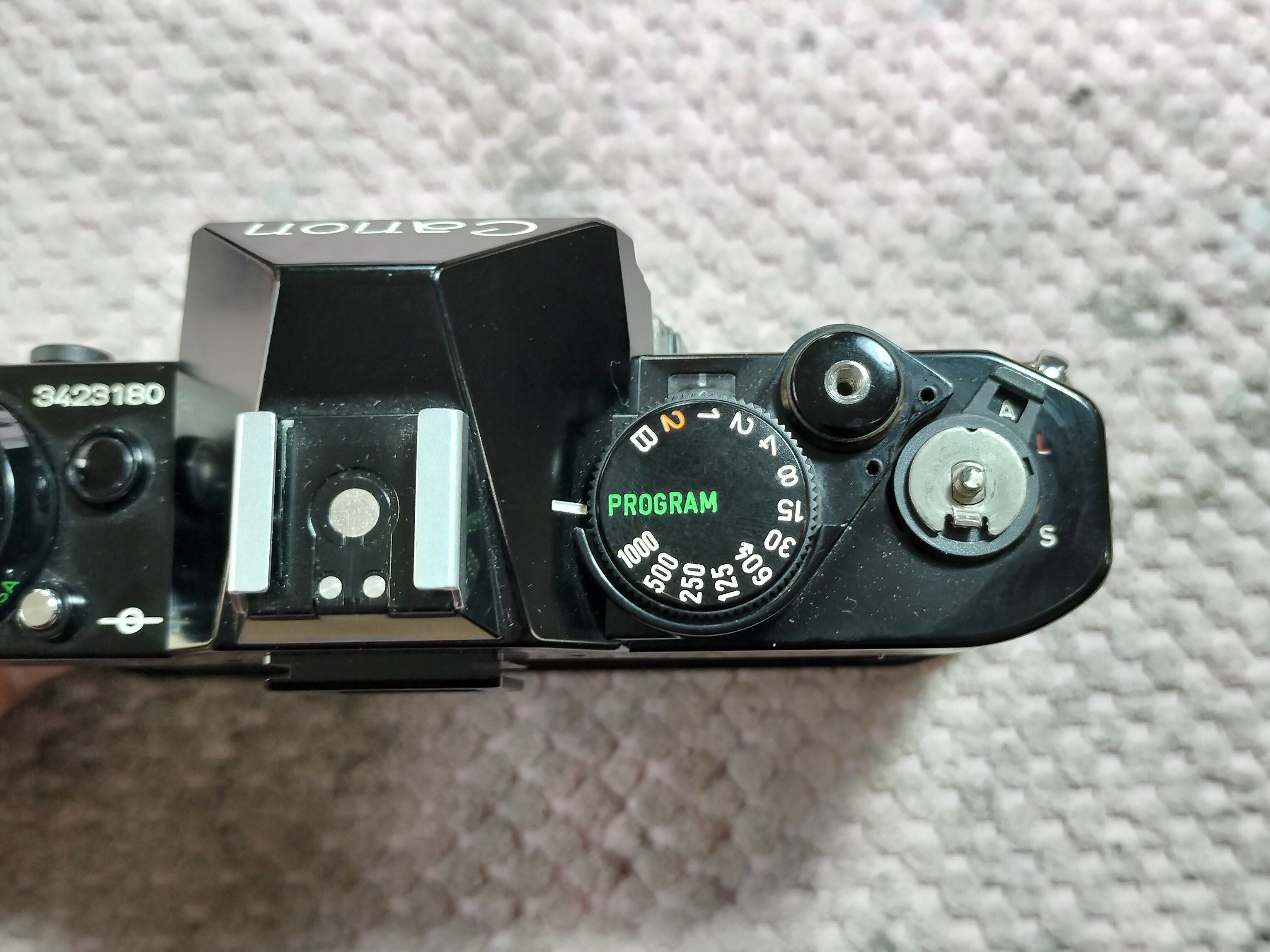 Canon AE-1 PROGRAMの分解｜フィルムカメラ修理のアクアカメラ