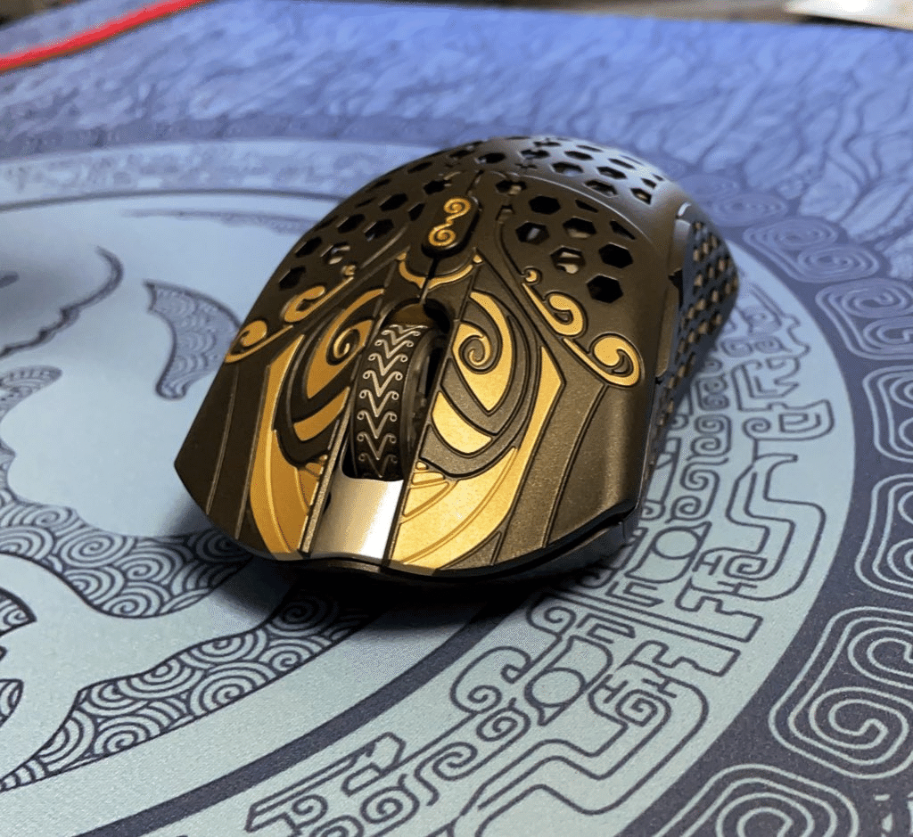 Finalmouse Starlight 12-S HADES レビュー｜けとる