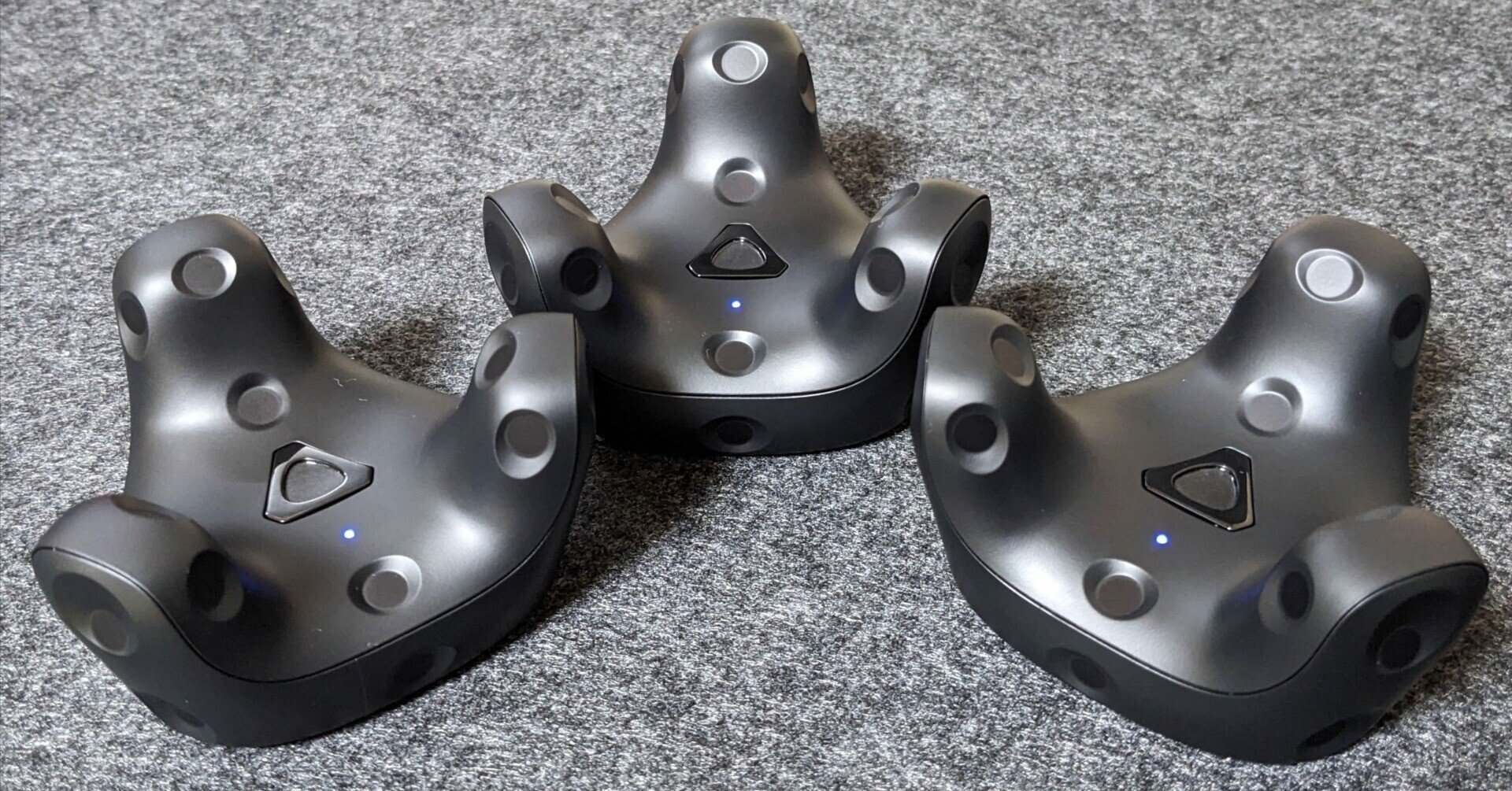 VRChat】フルトラデバイスを購入したよ！(Part.1 フルトラってなに