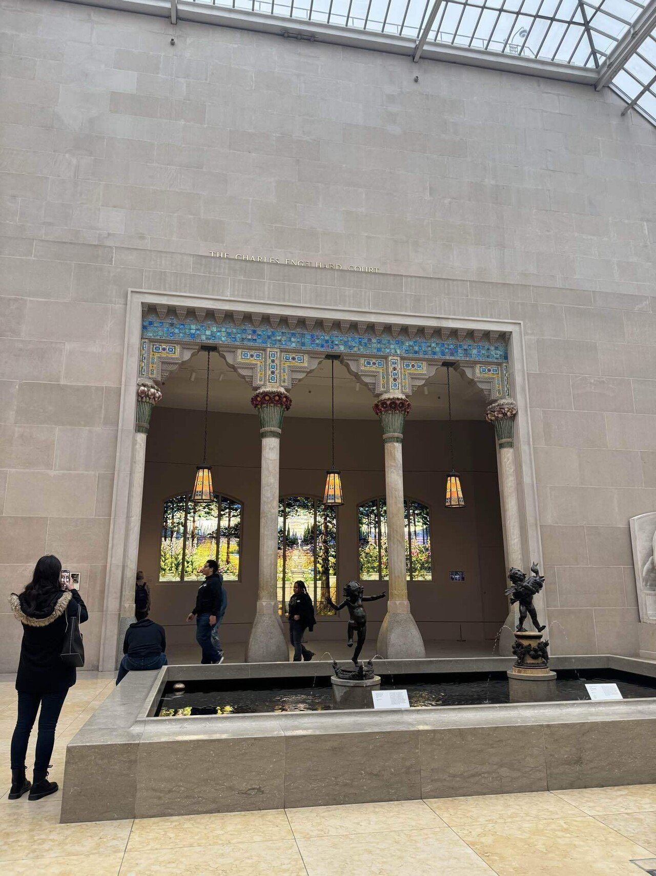 ニューヨークで毎日困ってます】メトロポリタン美術館のツリーと日本語