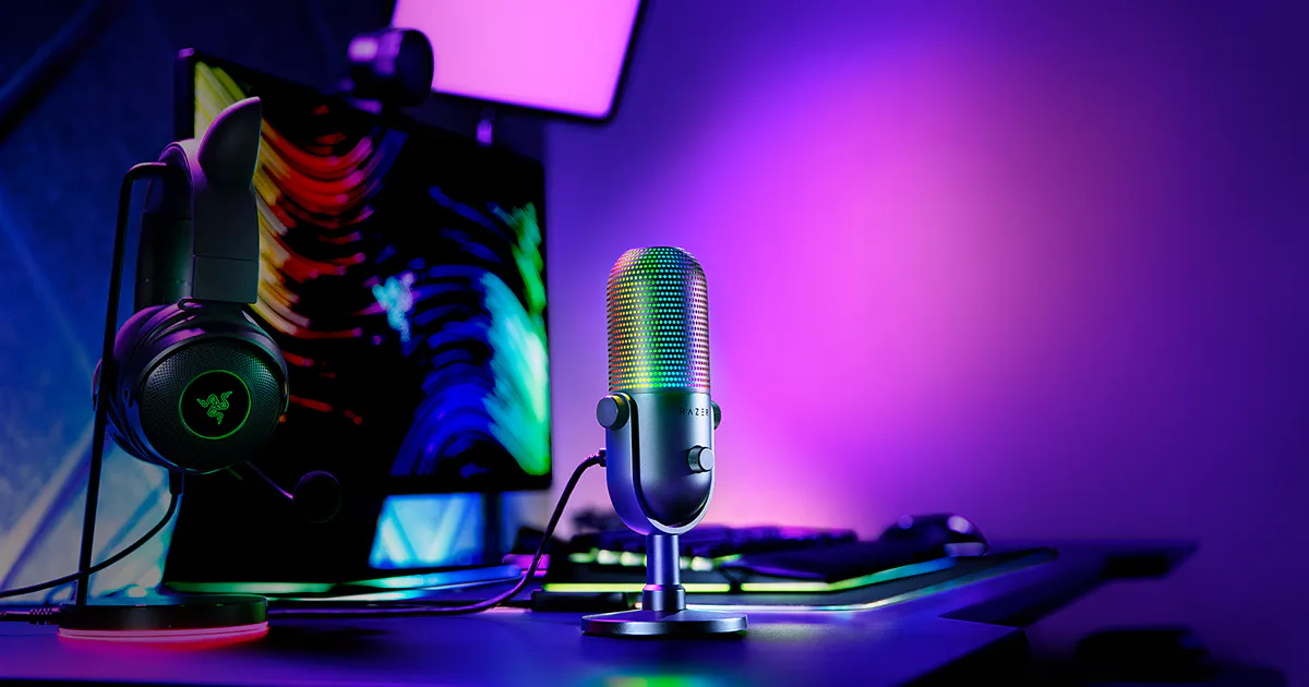 タップトゥミュート機能搭載のプロ仕様 RGB USB マイク - Razer Seiren