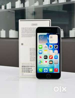 Apple Iphone Se2-128Gb (White) Flawless Condition - Mobile Phones