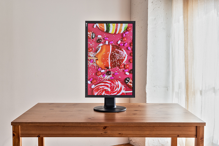 5万円台のEIZOモニター ColorEdge CS2400R 徹底レビュー｜プロの