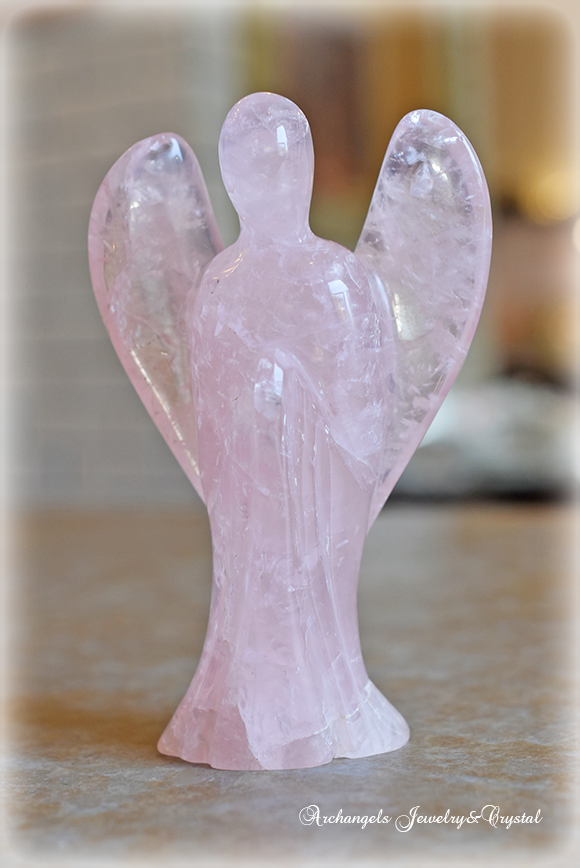 ローズクォーツ・エンジェル・カーヴィング