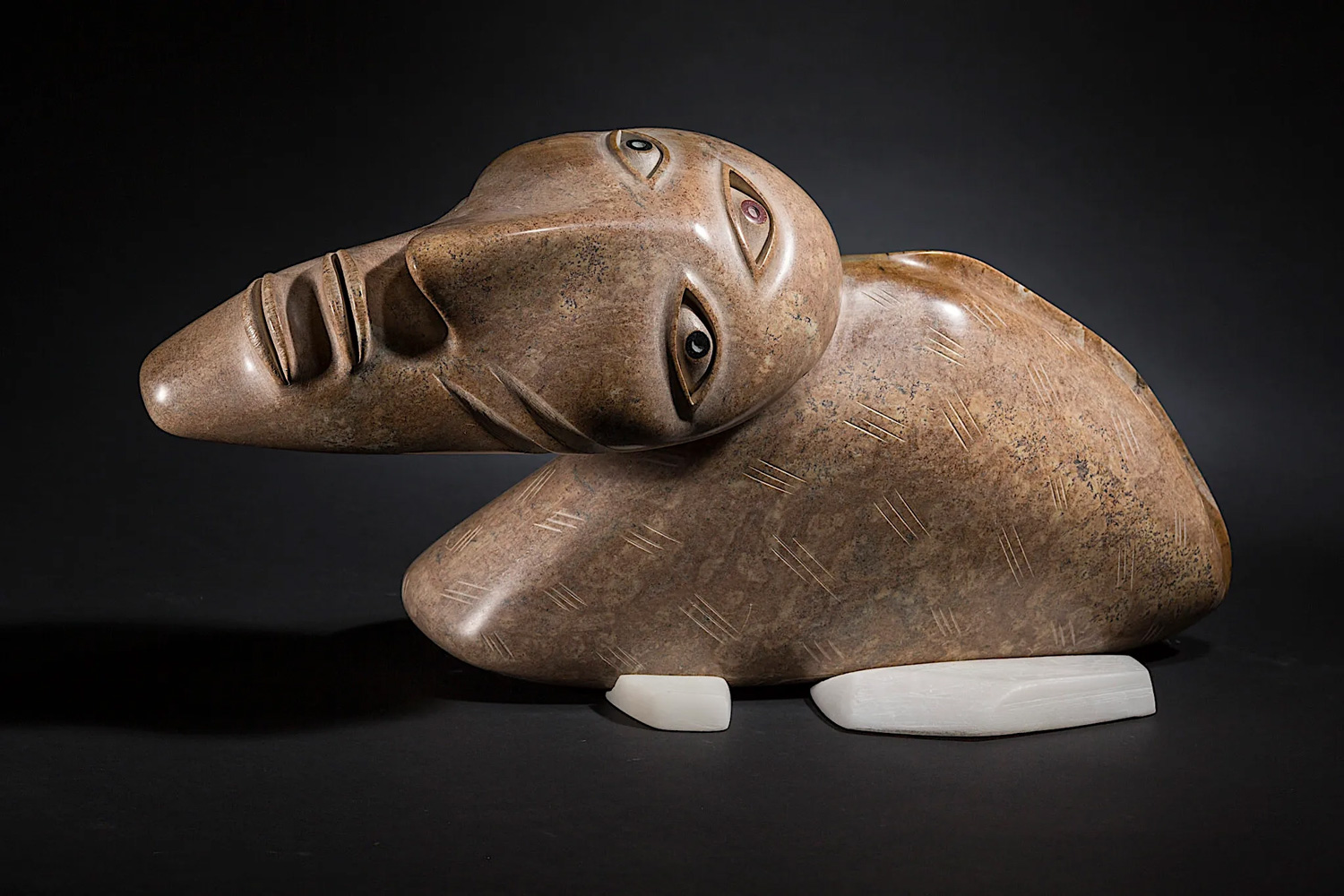 極北極】外洋と凍海の狭間に生きるイヌイットのグラフィックアート