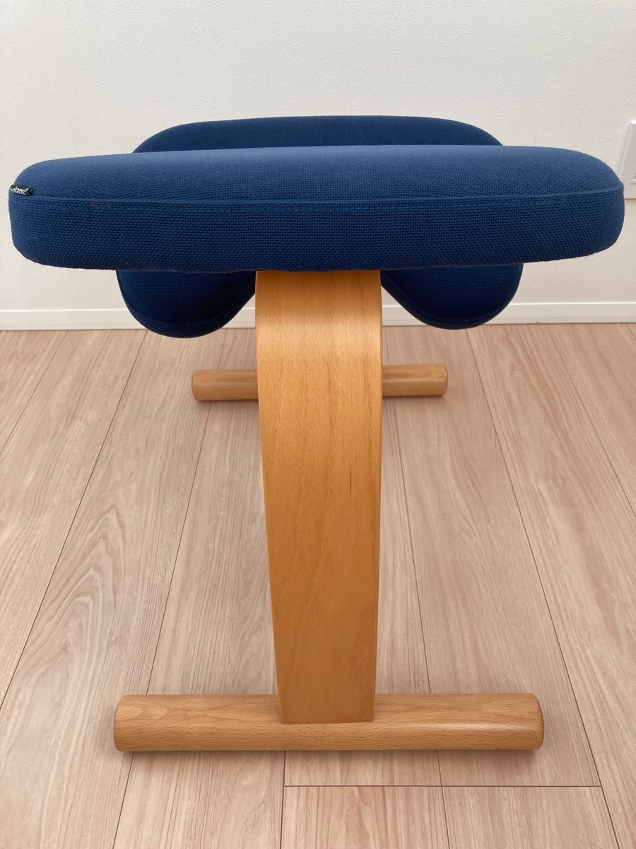 月末お値下げ中 バランスチェア バランスイージー ネイビー サカモト