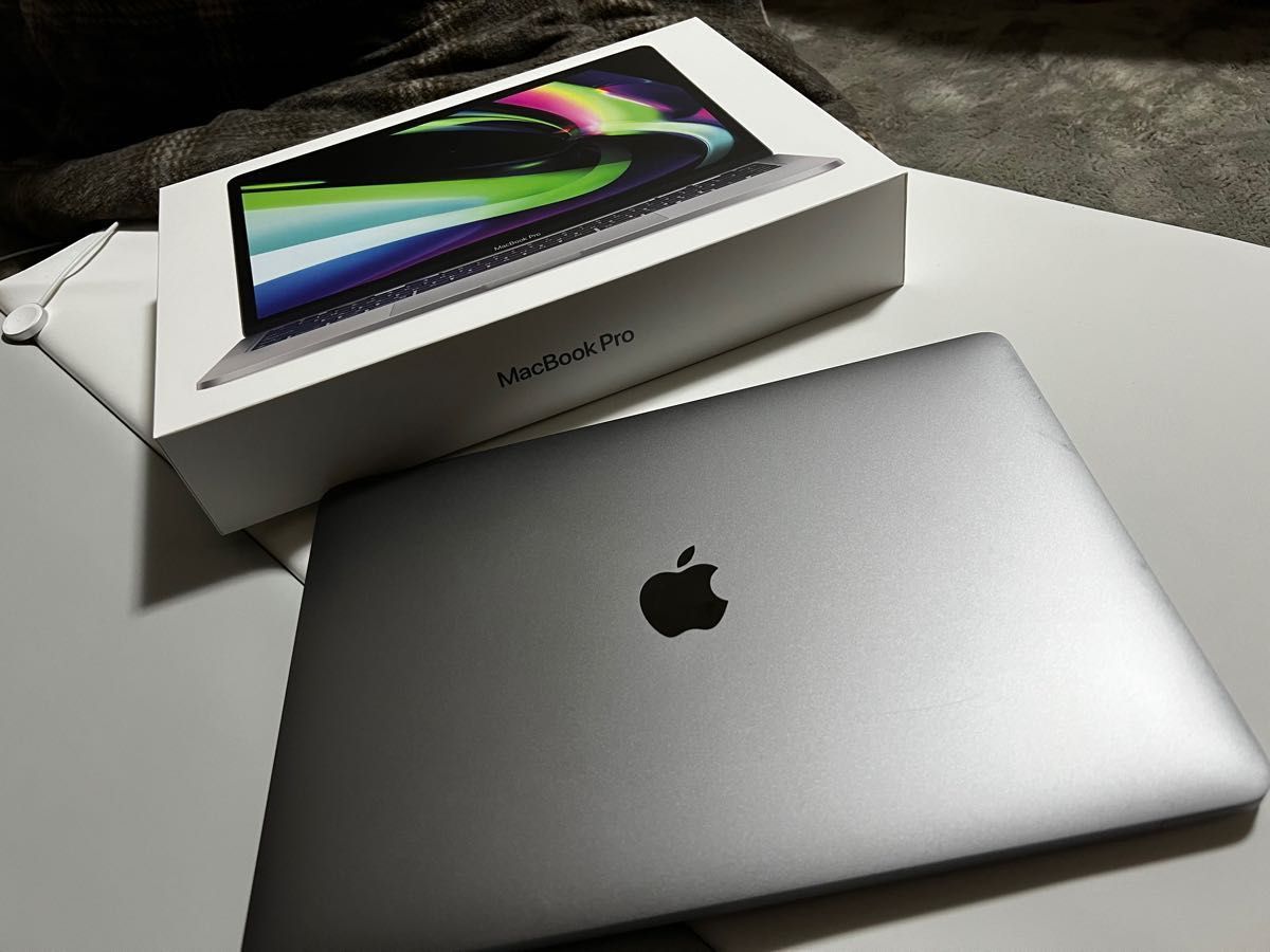 MacBook Pro Apple MacBook SSD スペースグレイ Touch Bar スペース
