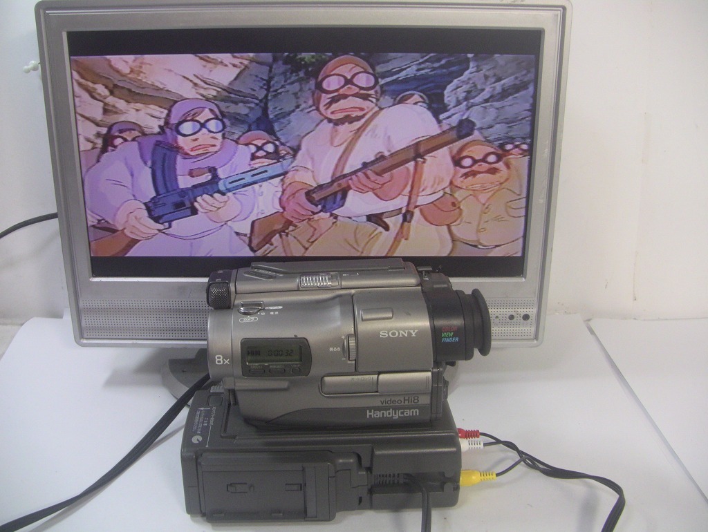 8mmテープ再生できます SONY Hi8ビデオカメラ CCD-TR1 ダビングにご