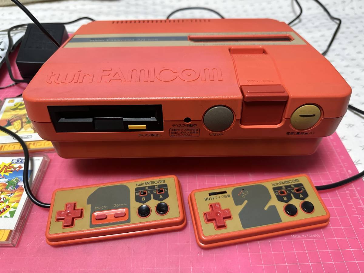 Yahoo!オークション - FC AN-505-RD ツインファミコン 赤 レッド 後期