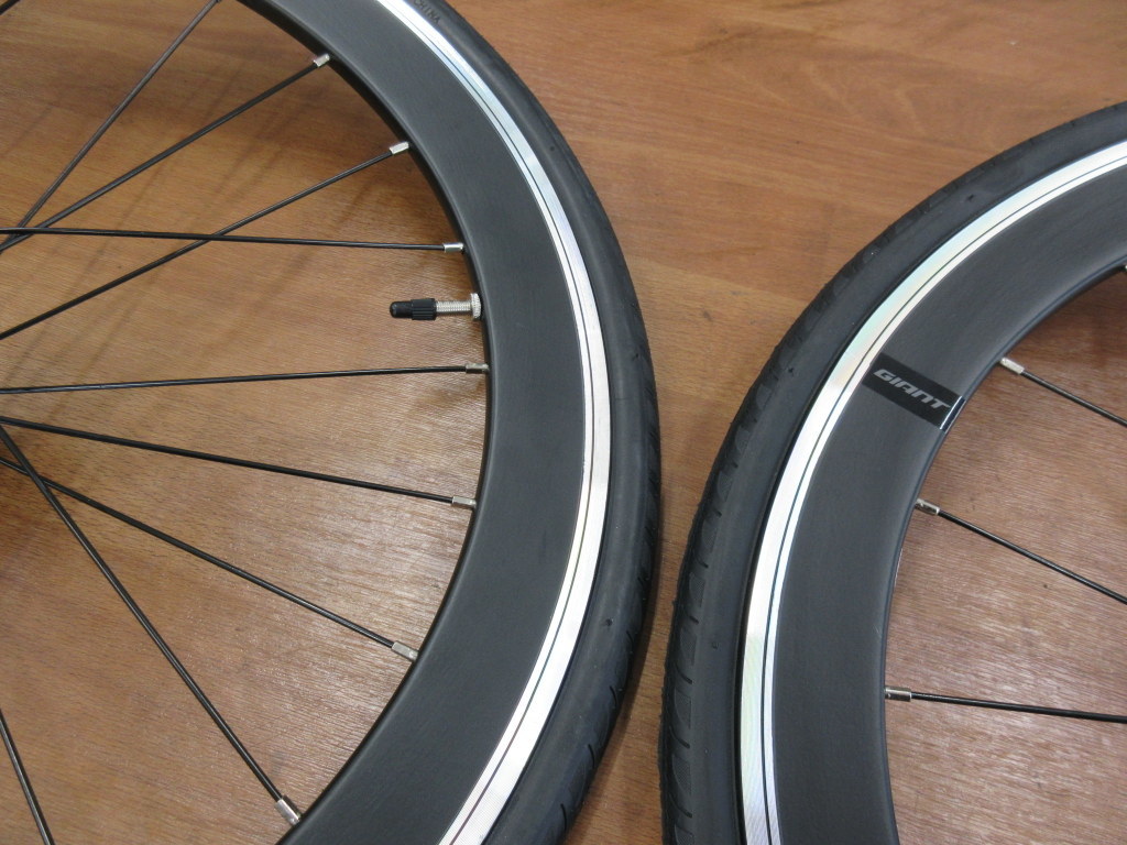 GIANT 20インチ/451ミニベロ用ホイール 40mm/ディープリム タイヤ