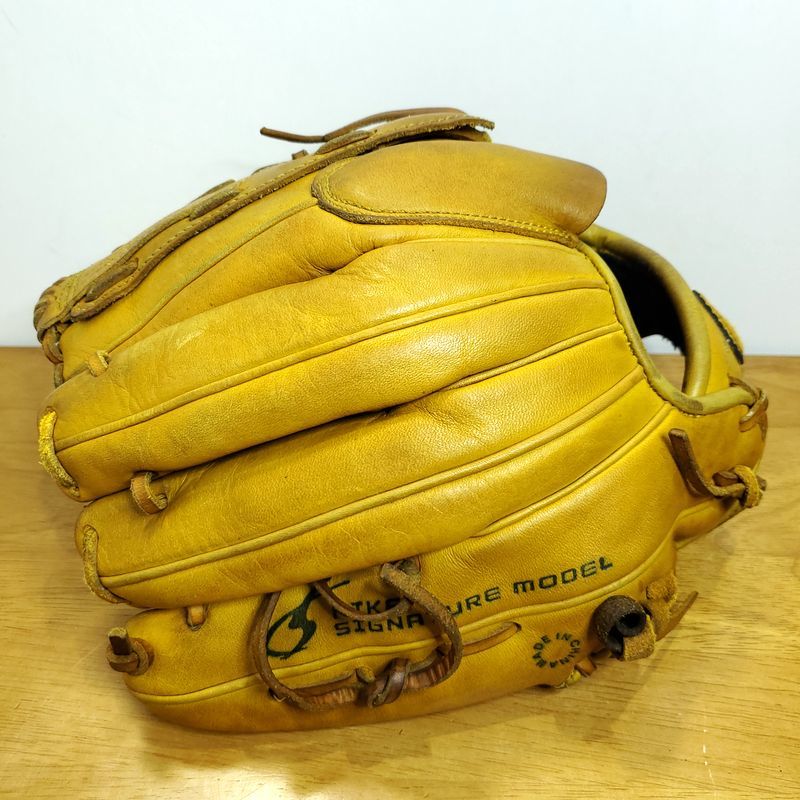 NIKE 上原浩治モデル シグネチャー シルエットデザイン ナイキ 一般用