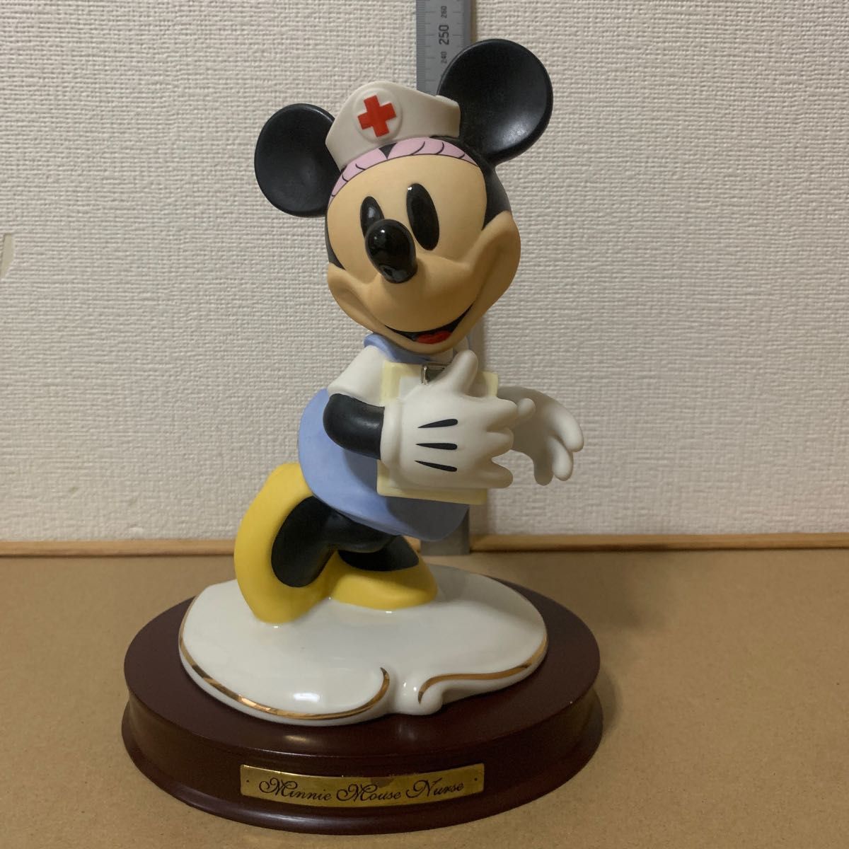 ディズニー ミニー ミッキー 加藤工芸 ナース ドクター 希少 置物