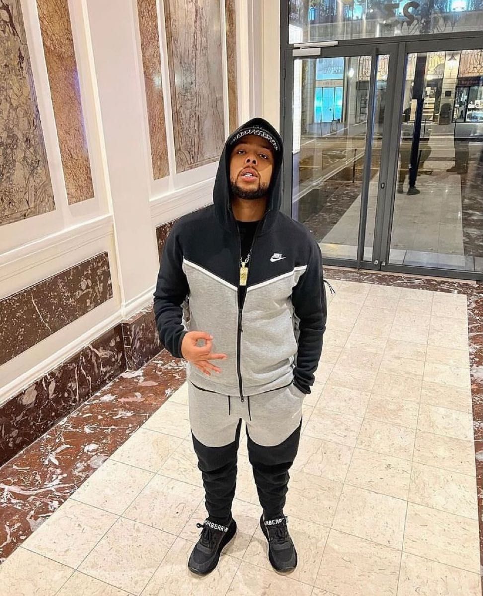 海外限定カラー】NIKE テックフリース 上下セットアップ｜Yahoo!フリマ