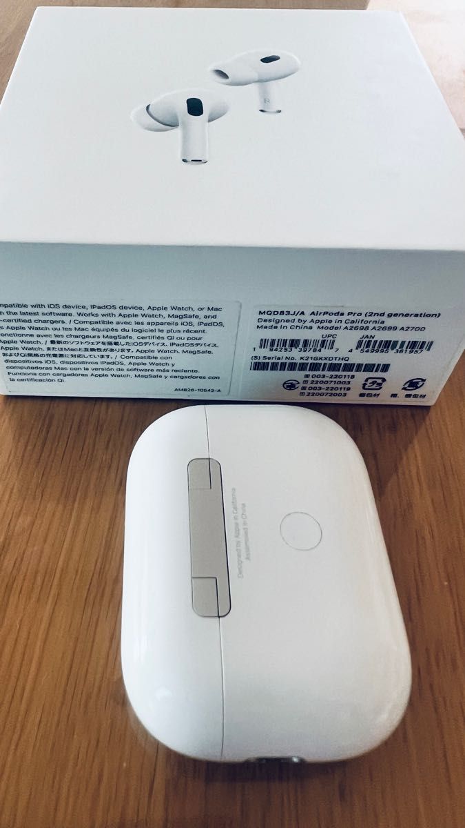正規美品 Apple AirPods Pro 第2世代 MQD83J/A 新品専用透明ケース
