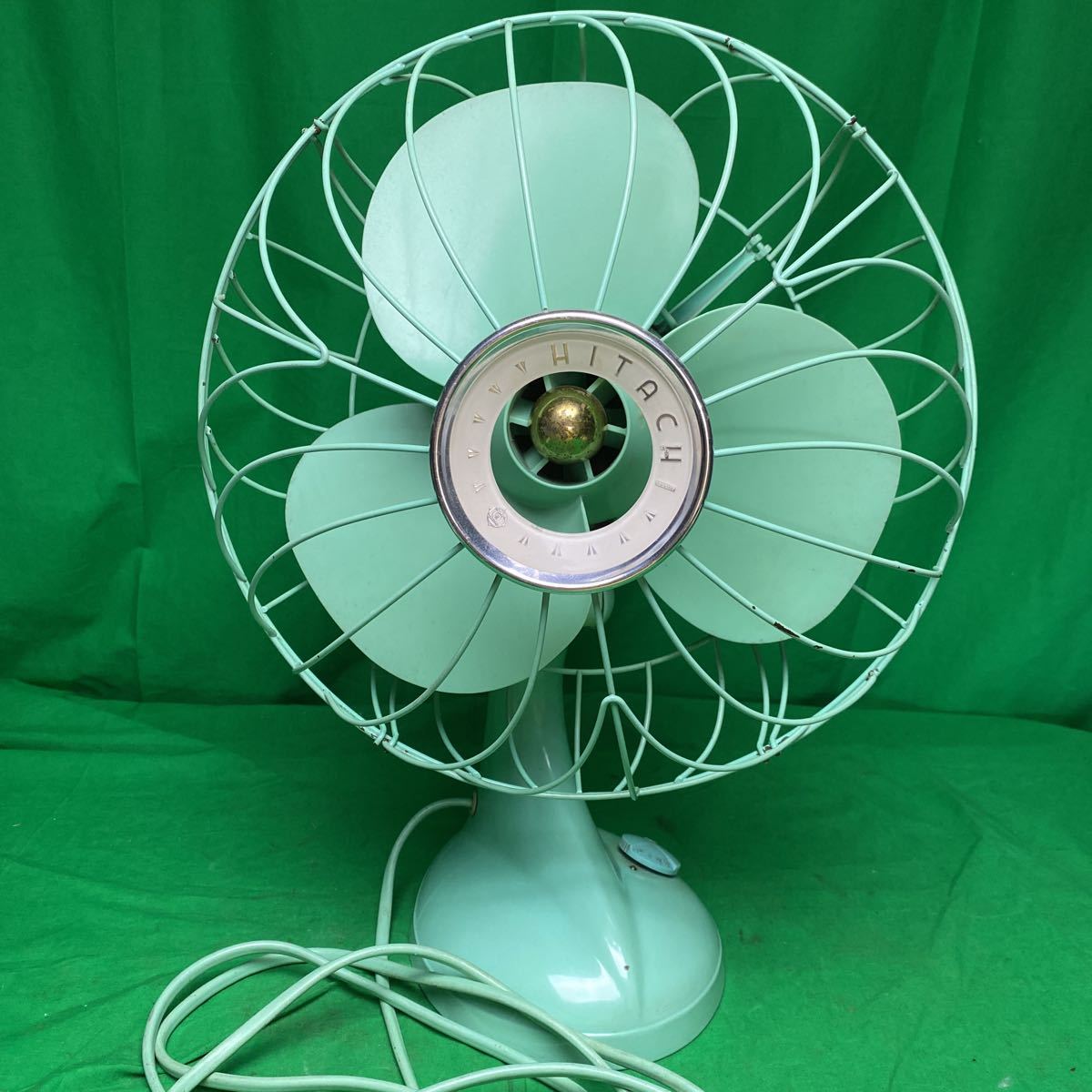 z302 昭和レトロ 日立扇風機 金属ボディ HITACHI A C DESK FAN M-6036B