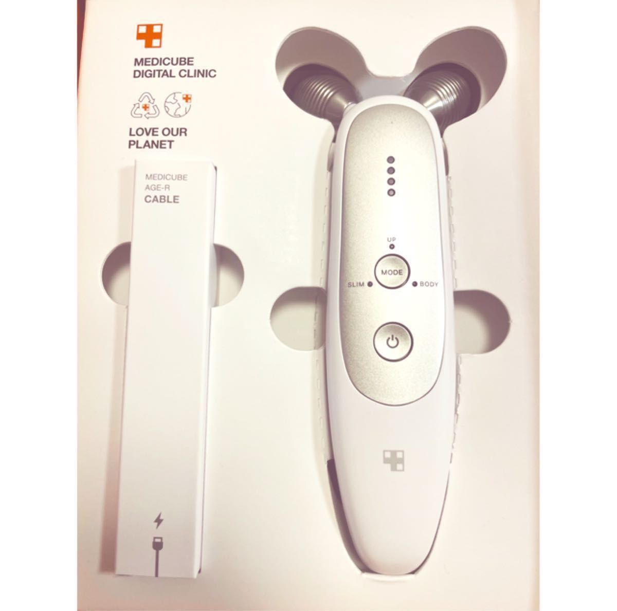 MEDICUBE メディキューブ 美顔器 AGE-R DERMA EMS SHOT エイジアル