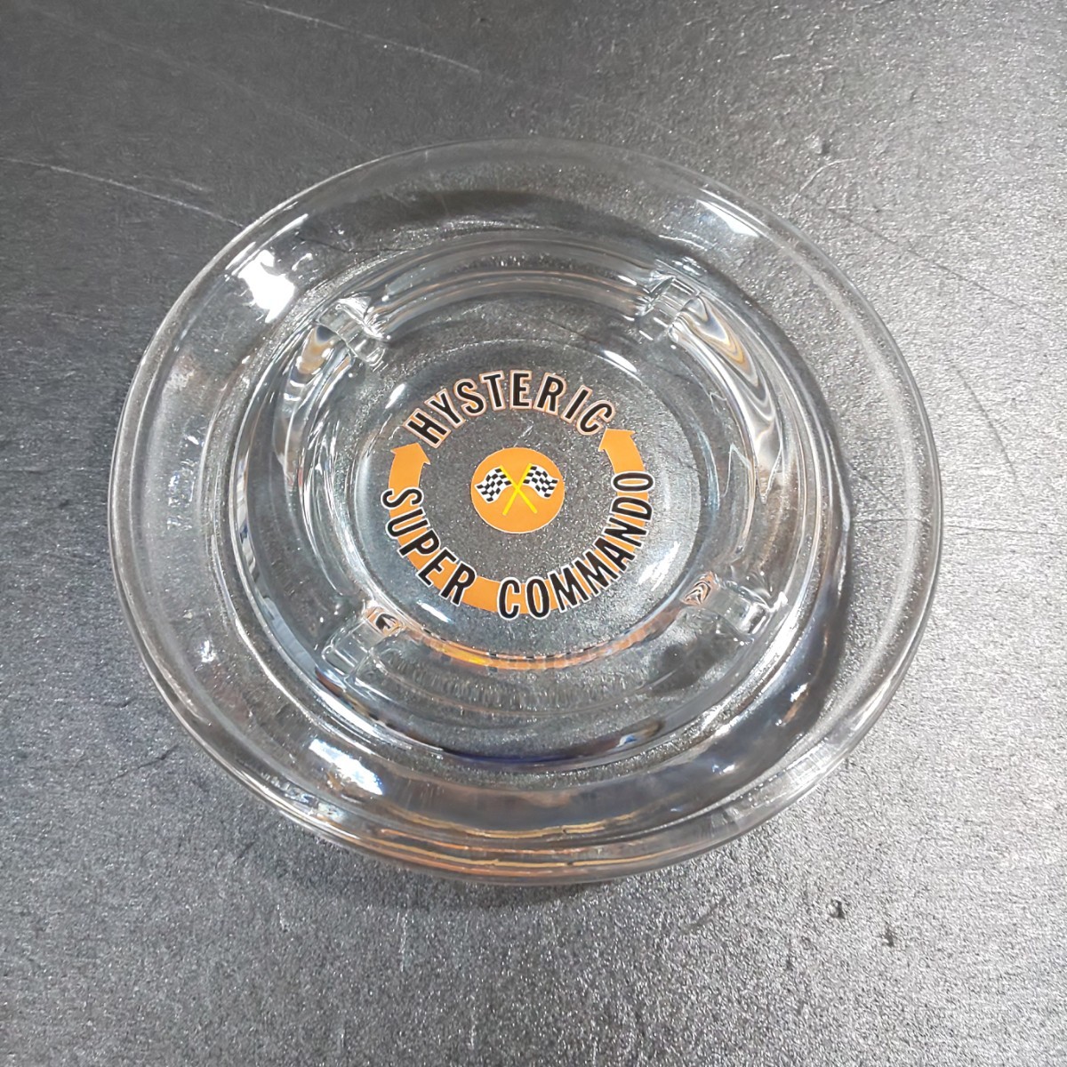 ヒステリックグラマー「ガラス製 灰皿 1個」アッシュトレイ トレイ