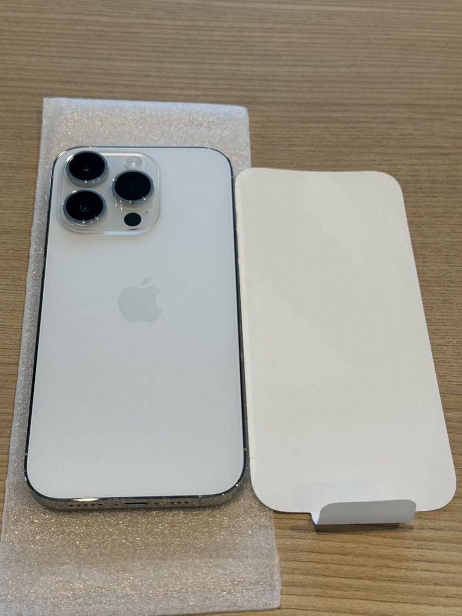 バッテリー100% Apple iPhone 14 Pro 1TB シルバー 本体交換済み