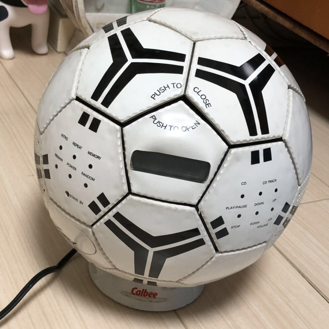 カルビー サッカーボール型CDプレイヤー CDデッキ オーディオ機器 限定