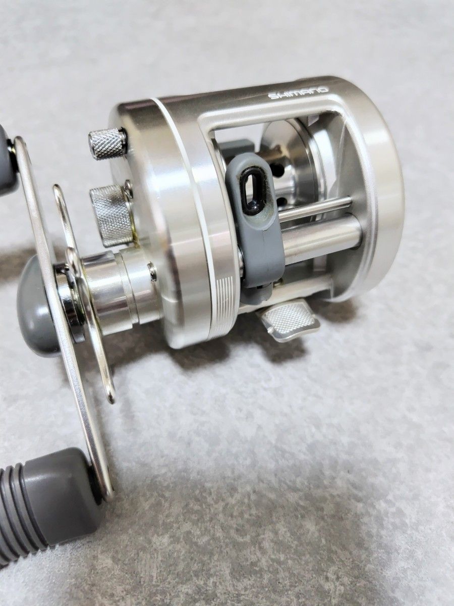 希少 美品 完備品 SHIMANO シマノ 92カルカッタ200 付属品あり 替え