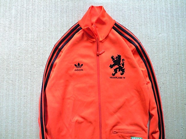 即決 日本規格品 Mサイズ adidas Originals ワールドカップ 74