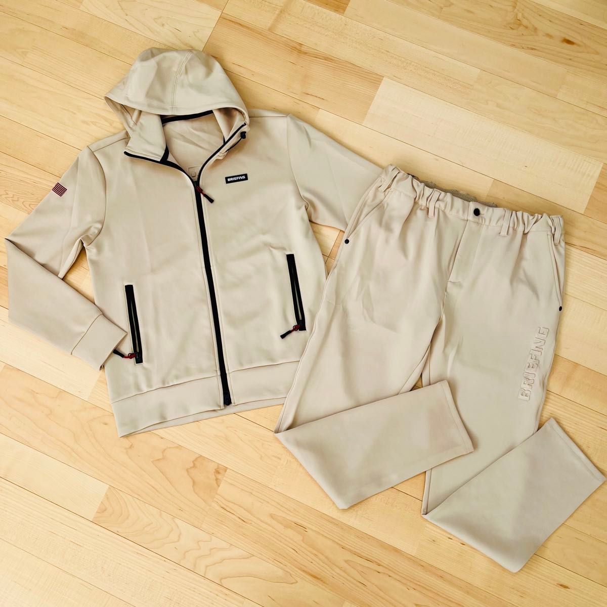 極美品 2023年 ブリーフィングゴルフ 3D立体ロゴパーカー パンツ