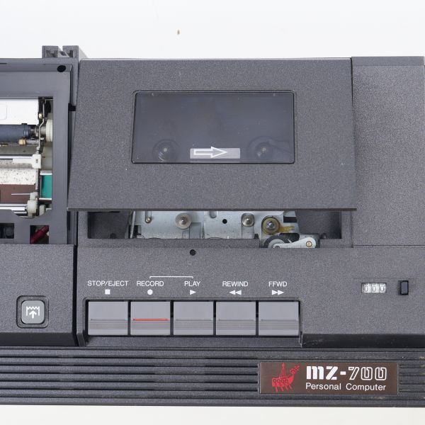Yahoo!オークション - SHARP MZ-700 (MZ-731) パーソナルコンピュータ
