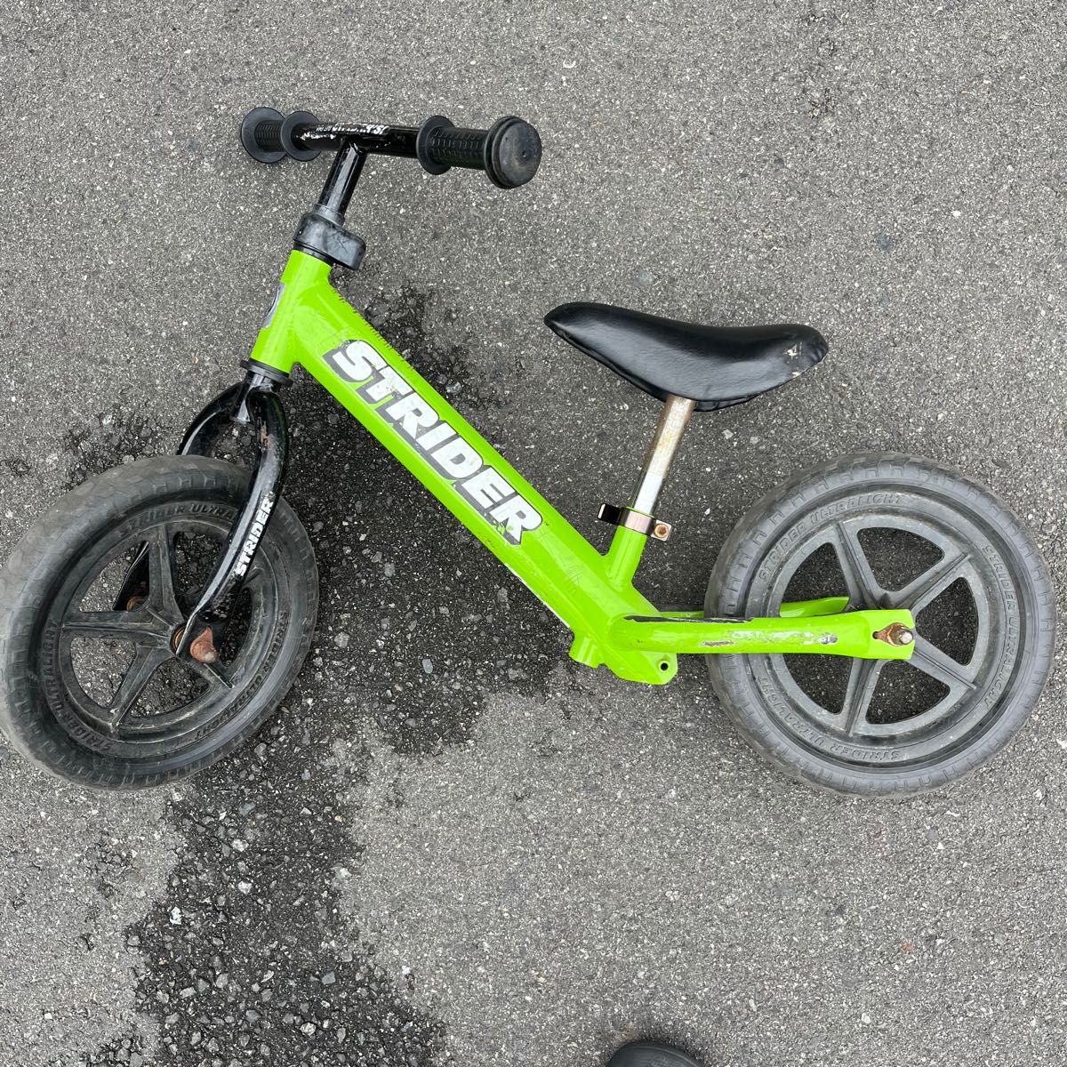STRIDER ストライダー バランスバイク キックバイク ライトグリーン 黄