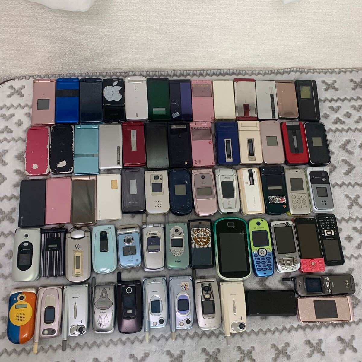 Yahoo!オークション - ジャンク品 携帯電話 ガラケー 携帯 SoftBank au