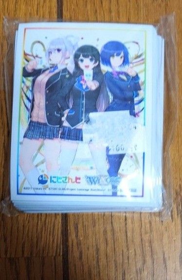 カードプロテクト 月ノ美兎 & 樋口楓 & 静凛 スリーブ デッキシールド