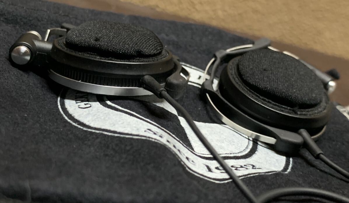 ペルソナ3 イヤホン ATH-EM700 シルバー｜Yahoo!フリマ（旧PayPayフリマ）