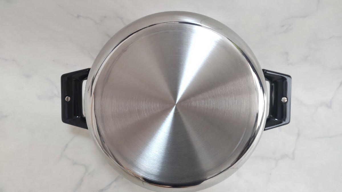 未使用 タッパーウェア Tupperware レインボークッカー 深鍋 内径約