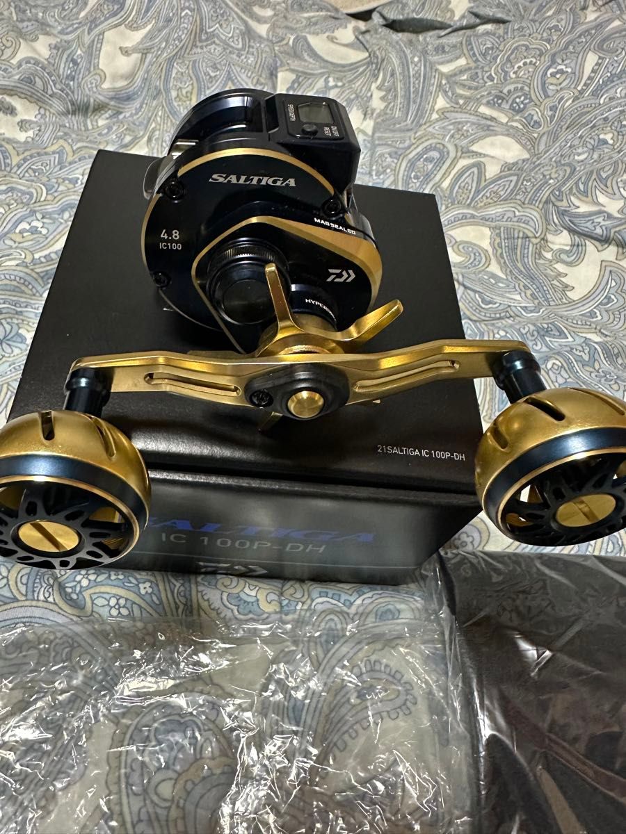 ダイワ 21 ソルティガ IC 100P-DH SLPハンドルノブ付き ライン付き