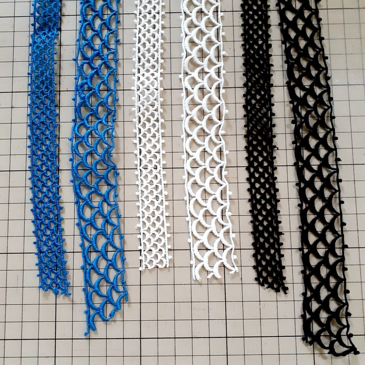 327【mermaid】ミナペルホネン リボン レース ブルー ホワイト