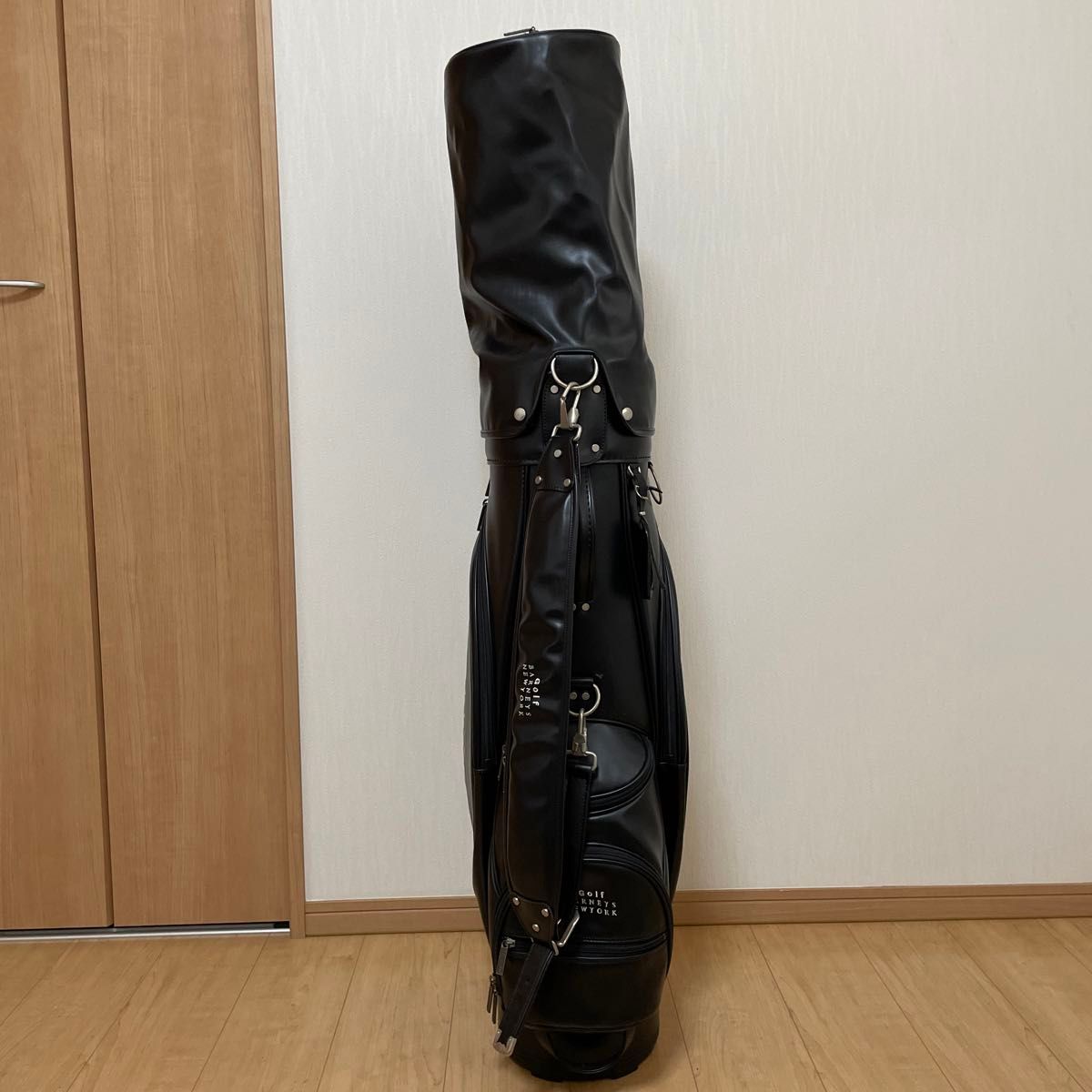 バーニーズニューヨーク ゴルフ キャディーバック 黒基調 ブラック