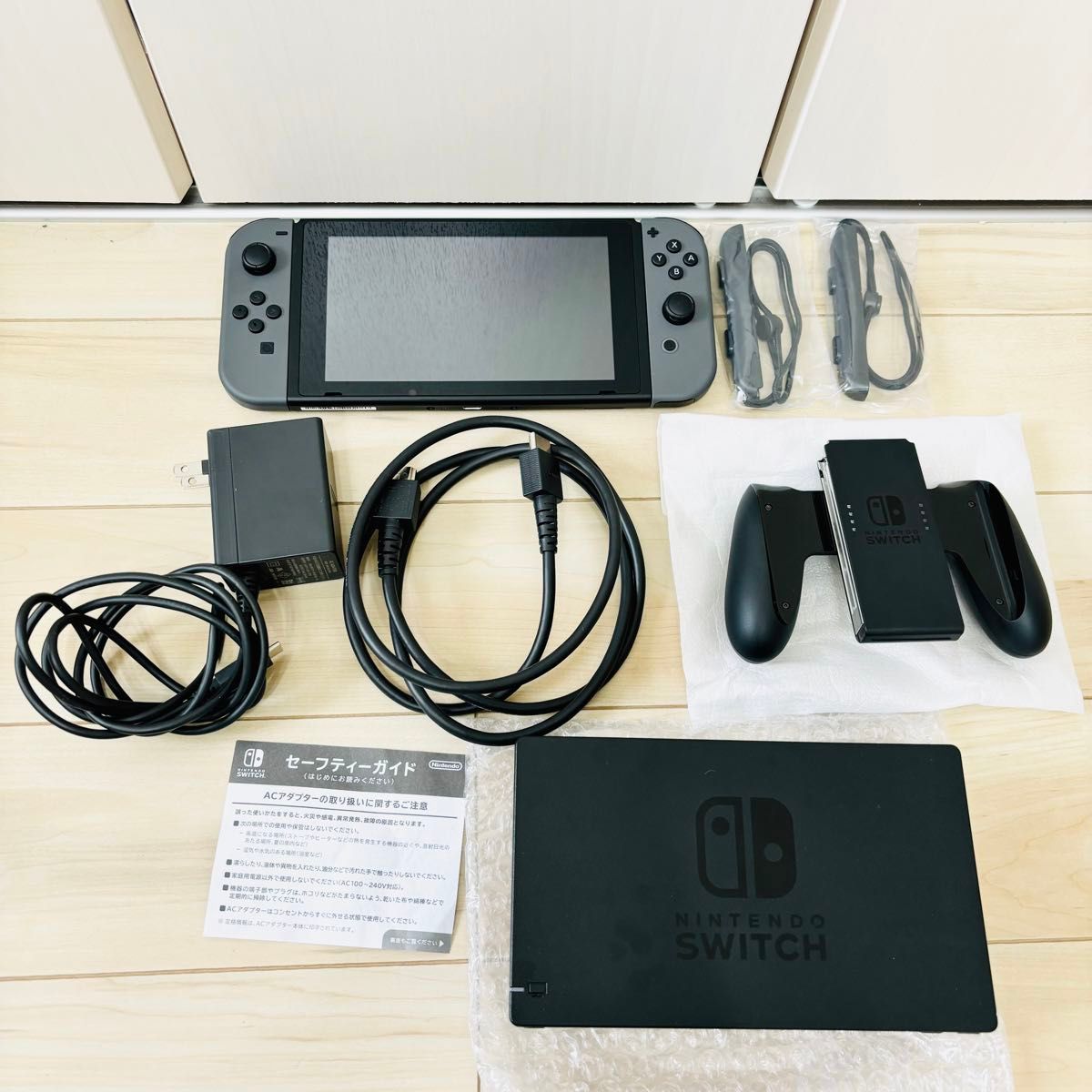 未使用に近い】バッテリー強化版 Nintendo Switch ニンテンドー