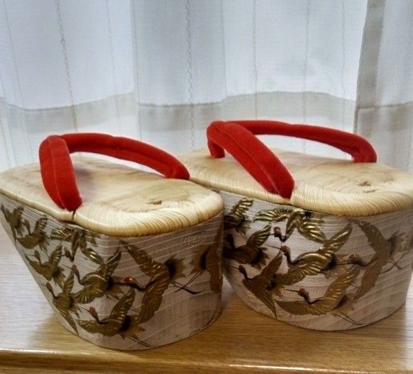 京都の老舗 伊と忠 こっぽり ぽっくり おこぼ 本畳表 下駄 七五三 草履