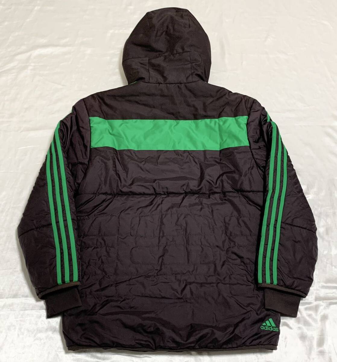 アディダスオリジナルス ACミラン中綿入ジャケット ブラウングリーン