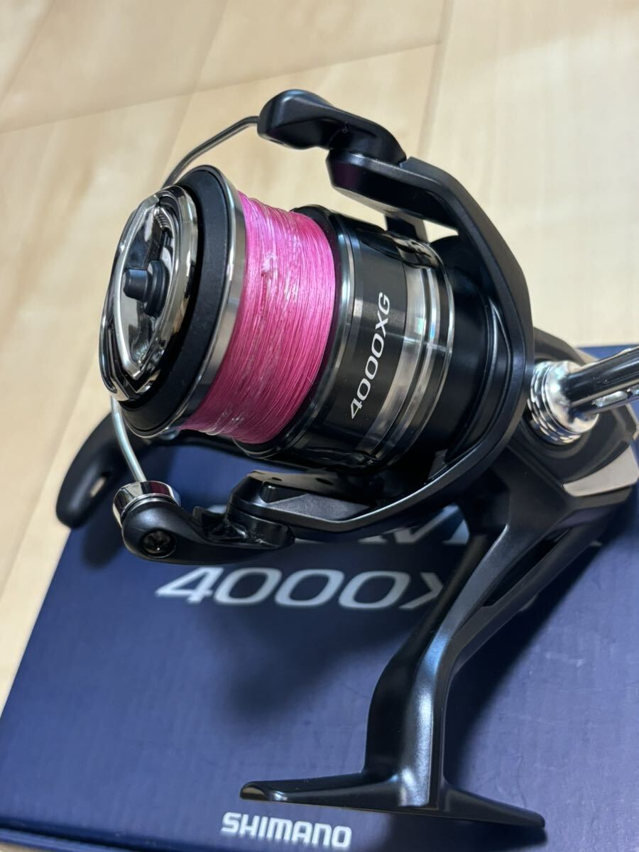 美品】シマノ 22ミラベル 4000XG PE0 8号 ゴメクサスリールスタンド