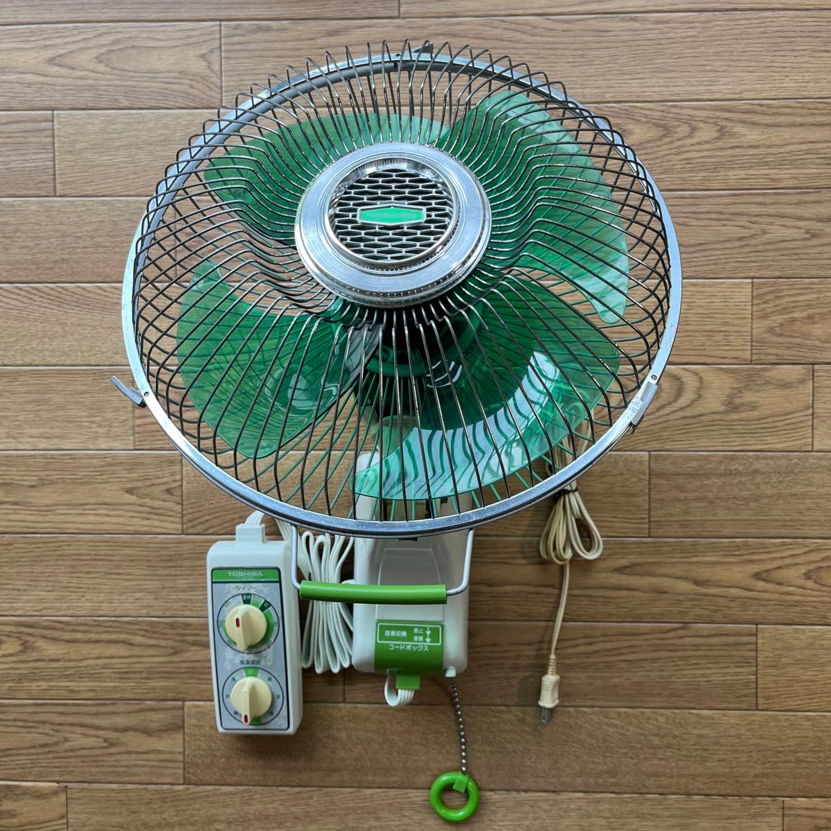 昭和レトロ 超レア TOSHIBA 壁掛扇風機 F-452G｜Yahoo!フリマ（旧