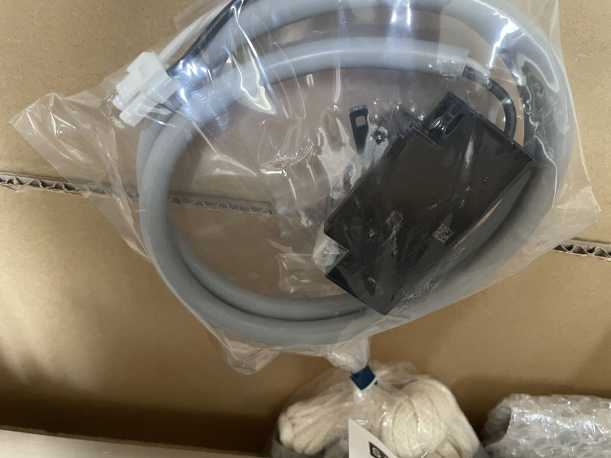 三和シャッター 開閉機 SB2015ER 100V右形モーターセット取り付け