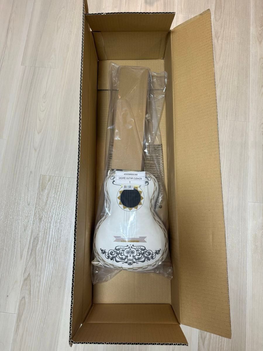 ディズニーストア リメンバー ミー ミゲル クッション ギター