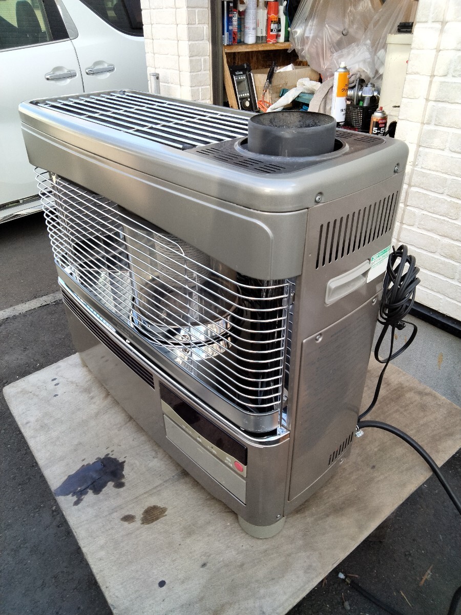 Yahoo!オークション - 札幌発 コロナ煙突式床暖対応石油ストーブ 品番