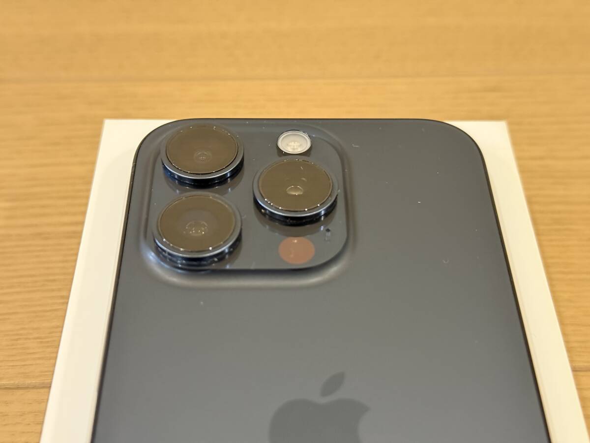 iPhone 15 Pro ブルーチタニウム 128GB Appleストア購入のSIMフリー