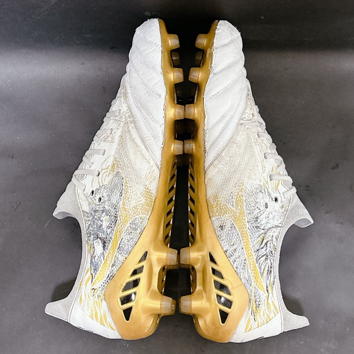 日本未発売】モレリアネオ 3β elite 27cm セルヒオ ラモス｜Yahoo