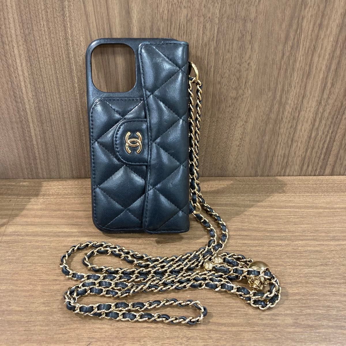 激レア CHANEL シャネル 小物 マトラッセ ラムスキン iPhoneケース