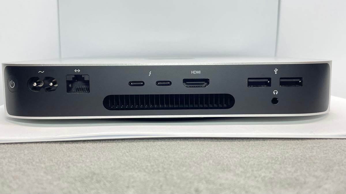Mac mini M1 (2020)メモリ16GB / SSD256GB モデルZ12N000BN (8コアCPU