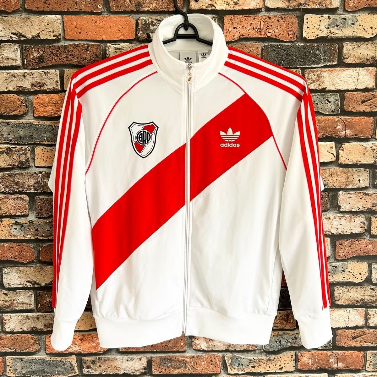 サッカー リーベルプレート adidas トラックジャケット ウェア