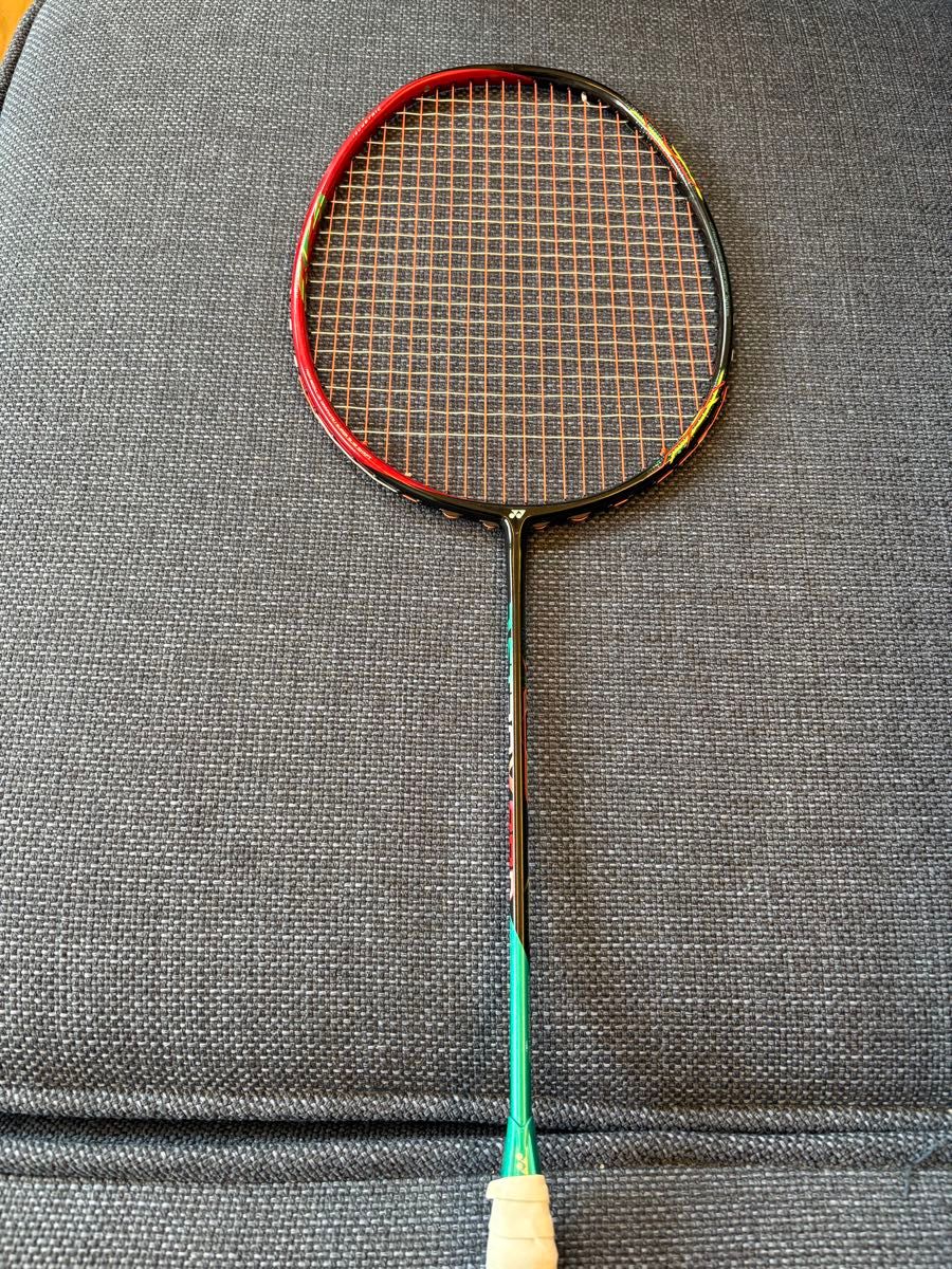 バドミントンラケット 廃盤品 YONEX ASTROX 88D ヨネックス アストロ